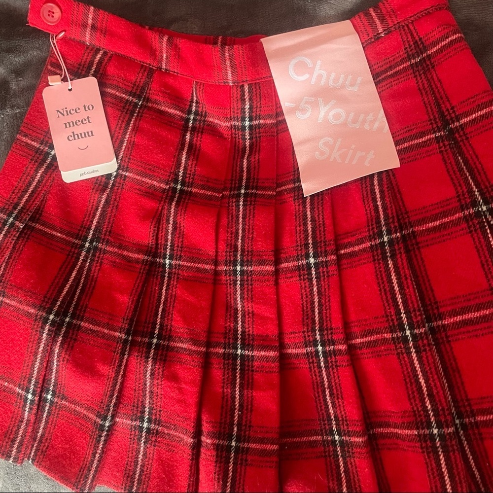 Chuu NWT -5 School Girl Plaid Red Skirt Women Med